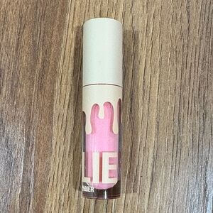 Kylie Pink Lip Gloss up to snow good